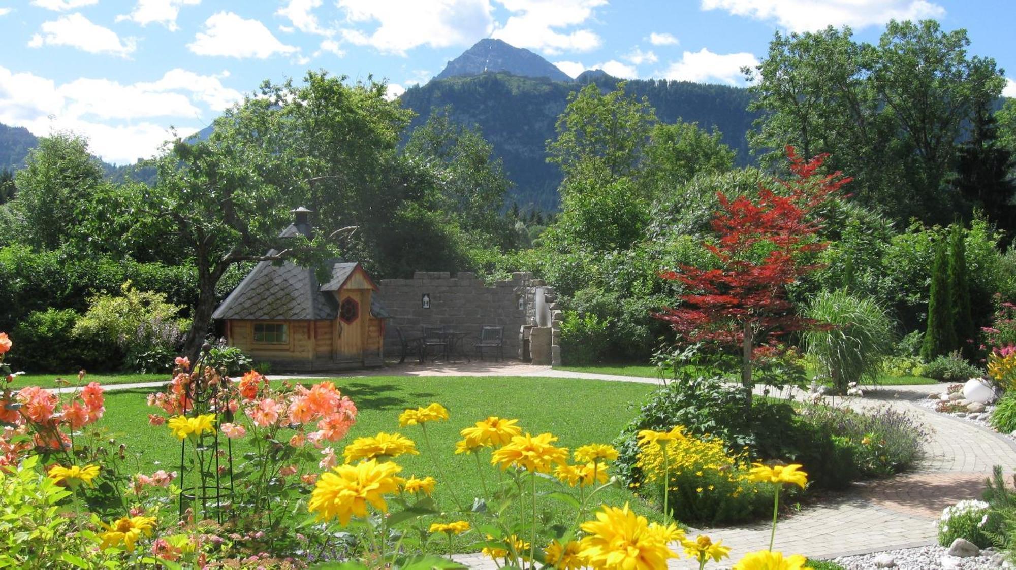 Pension Beim Kruemmling Reutte Exterior foto